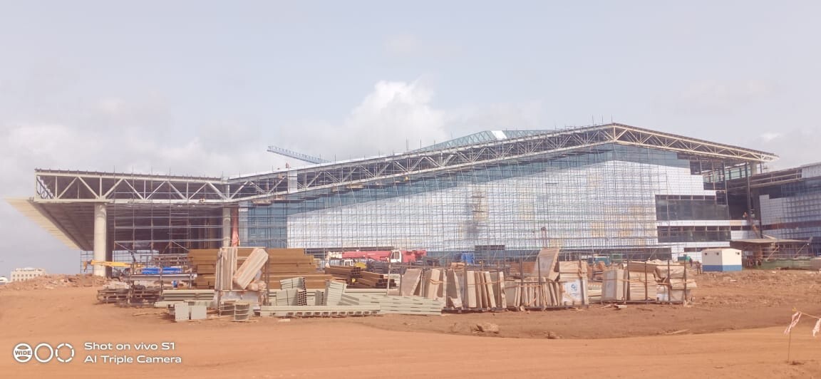 Architectural standing seam roofing for Lodha Mumbai: Premium metal building envelope featuring a minimalist aesthetic and hidden fastener technology by Rishonn & Reyansh.